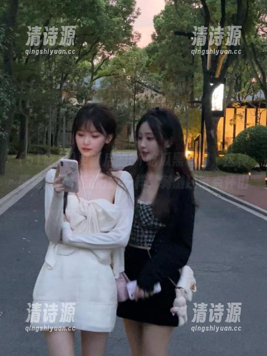 更新后的51吃瓜黑料网,这种感觉就像在翻旧账一样,刺激还带点怀旧。 更新后的51吃瓜黑料网,这种感觉就像在翻旧账一样,刺激还带点怀旧。