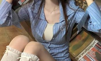 跟随51吃瓜网官网，最新瓜战报，就像站在舆论中心一样爽！