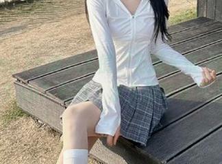 七嘴八舌的“万篇长征-黑料不打烊668.su”贴吧，永久价格可不止嘴炮