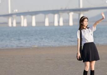 在“zztt21”入口前，我感到了一种莫名的紧张，有点好奇，又怕踩雷。