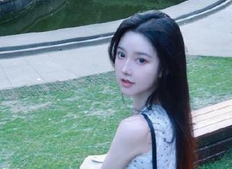 我用zzzttt追踪到了某个高颜值偶像的地址，结果发现…是个快餐店！