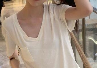 在线吃瓜网那视频的一瞬，我差点没看到自己在屏幕里