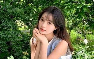 一不小心点进去链接，吃瓜黑料网站的内容抓我一脸瓜子。