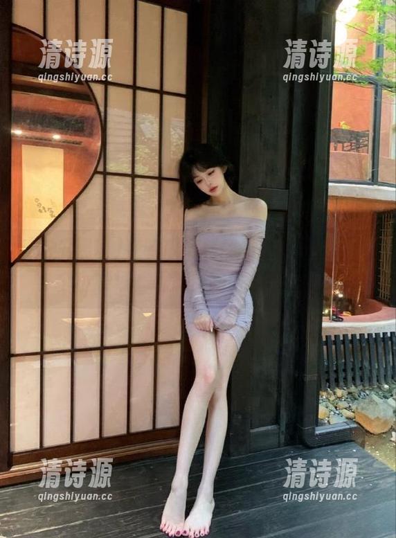 在吃瓜黑料网站上，网页活像个小剧场，香蕉皮随时都可能掉！