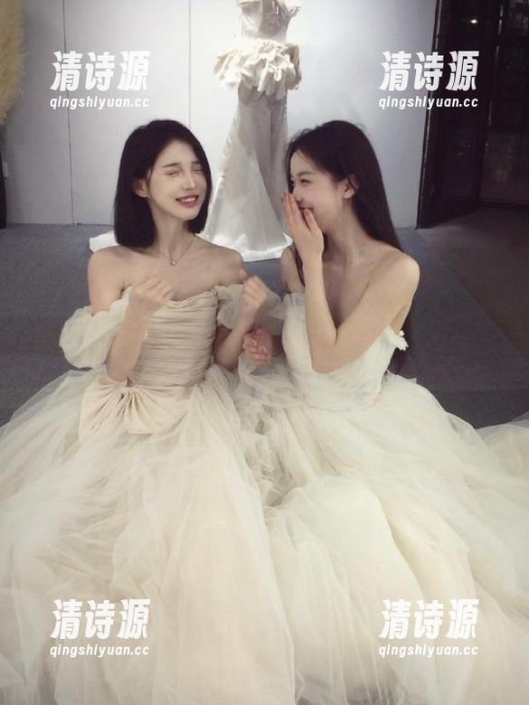 就这样,在海角吃瓜里分享我的“呜呜哇哇”日常,好复古! 就这样,在海角吃瓜里分享我的“呜呜哇哇”日常,好复古!