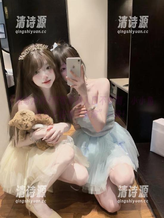 黑哥冲料入口不停刷,小小鱼也忍不住来“表演”一段! 黑哥冲料入口不停刷,小小鱼也忍不住来“表演”一段!