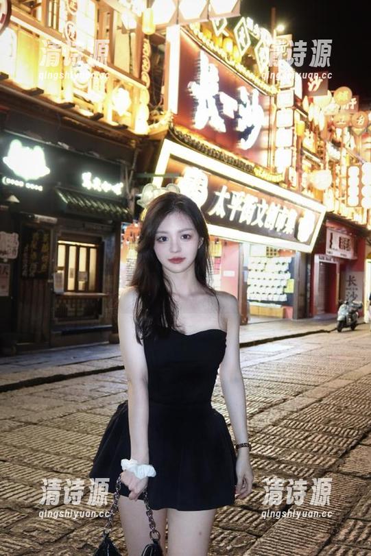 点开黑料app官网分享,你的瓜要升级! 点开黑料app官网分享,你的瓜要升级!