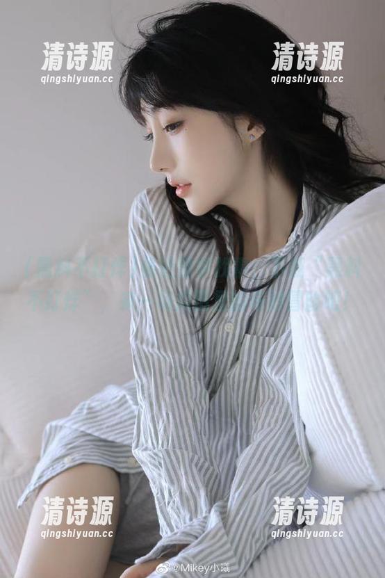 最近没事找事,下载“黑料不打烊”,来一场瓜田里的奇妙冒险吧! 最近没事找事,下载“黑料不打烊”,来一场瓜田里的奇妙冒险吧!