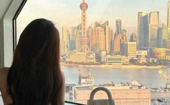 黑料社发布：一边喝茶一边看，最新瓜又来了！