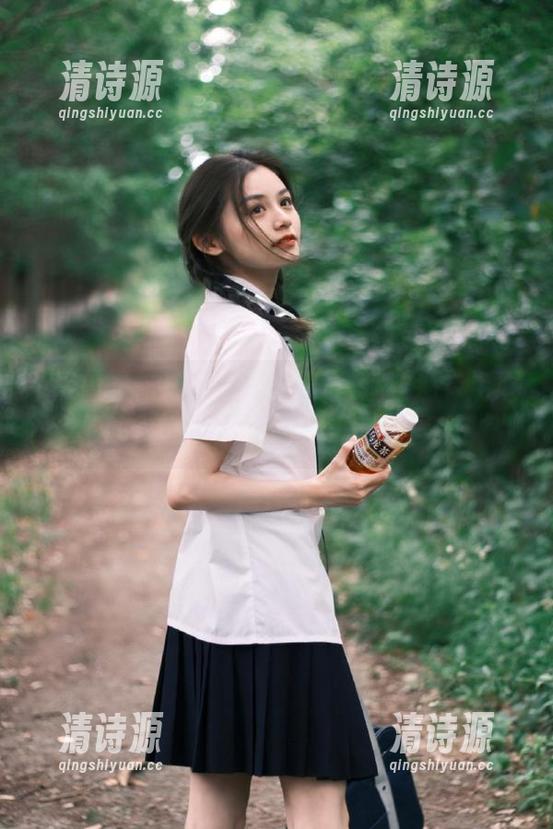 “黑瓜吃料”:那些别有用心的入口,总能吸引好奇的眼球 “黑瓜吃料”:那些别有用心的入口,总能吸引好奇的眼球